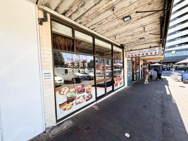 Click to view all images 71 Kingsway Glen Waverley VIC 3150 - Image 5