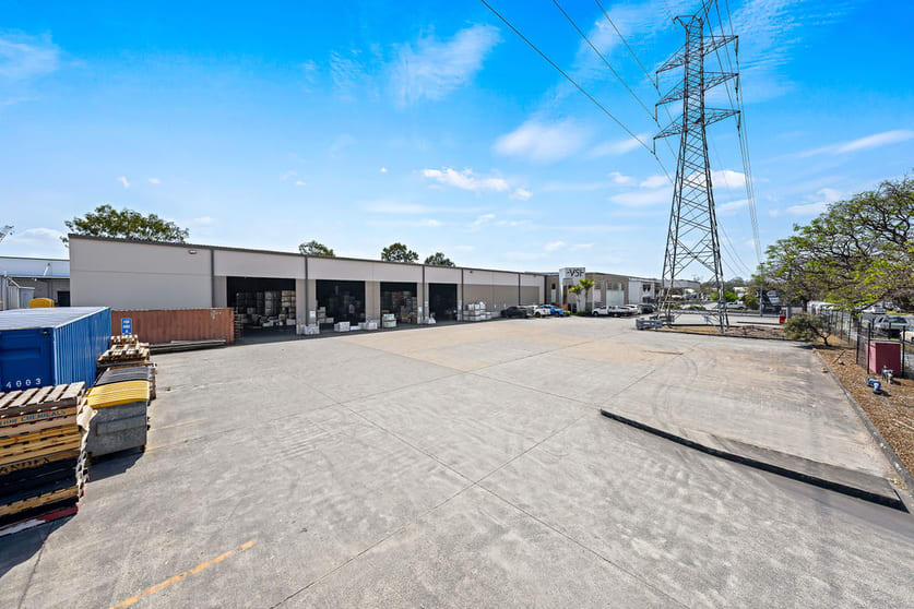 Click to view all images 32 Manton Street Morningside QLD 4170 - Image 4