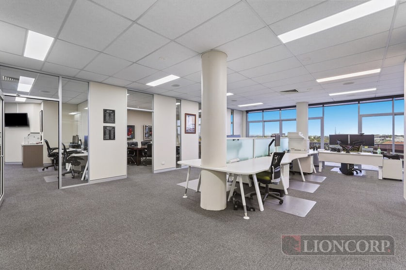 Click to view all images Upper Mount Gravatt QLD 4122 - Image 3