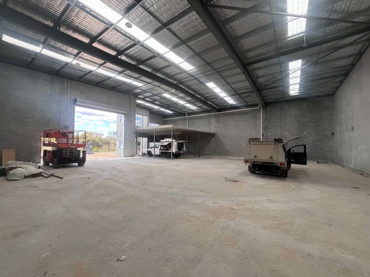 Click to view all images 2/29 Polglaze Drive Southern River WA 6110 - Image 3