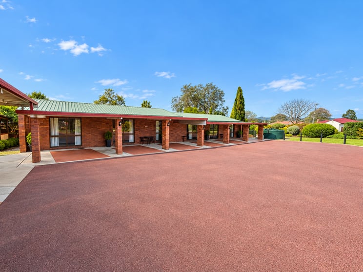 Click to view all images Stanthorpe QLD 4380 - Image 3