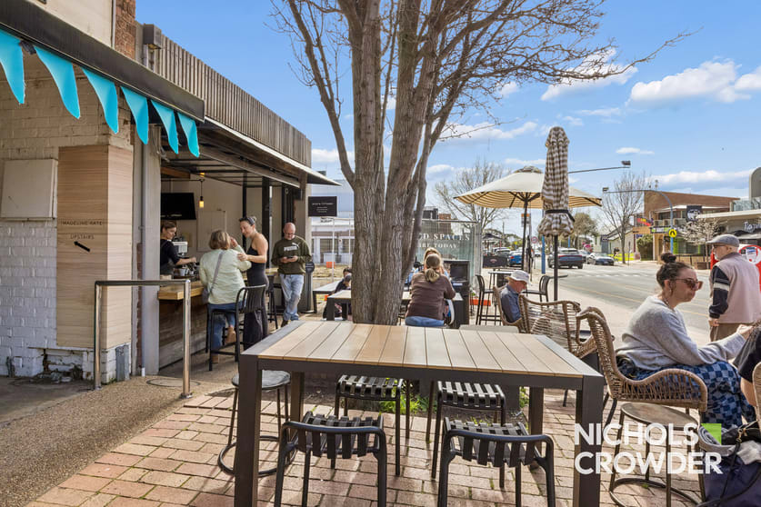 Click to view all images 15 Main Street Mornington VIC 3931 - Image 3