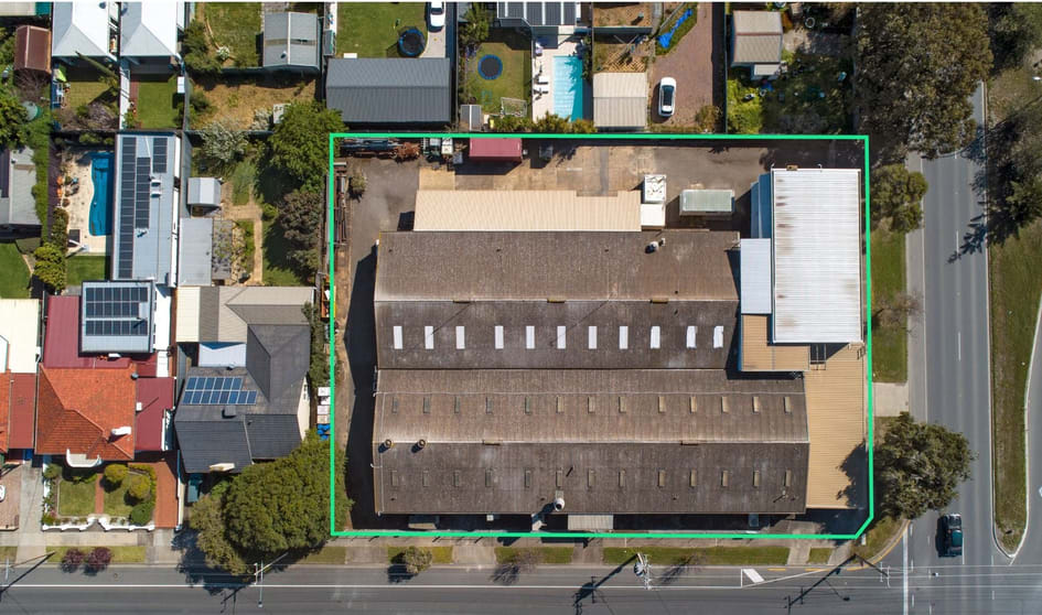 Click to view all images 215 Victoria Road Largs Bay SA 5016 - Image 3