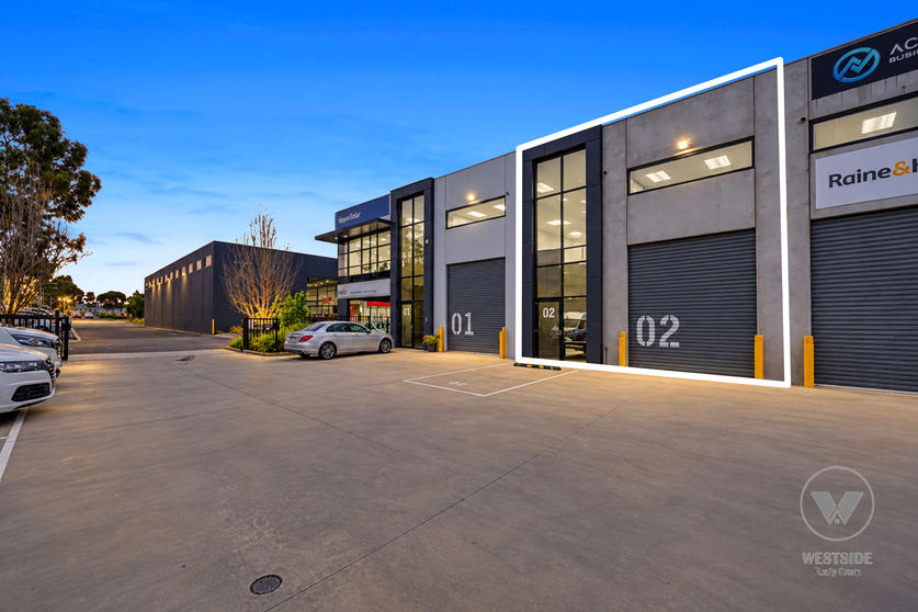 Click to view all images 2/40B Wallace Avenue Point Cook VIC 3030 - Image 2