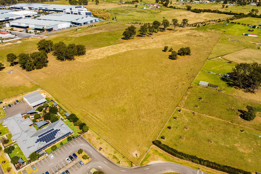 Click to view all images 21-23 Mandalong Close Orchard Hills NSW 2748 - Image 3