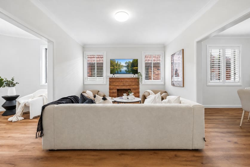 Click to view all images 208 Wentworth Avenue Eastgardens NSW 2036 - Image 3