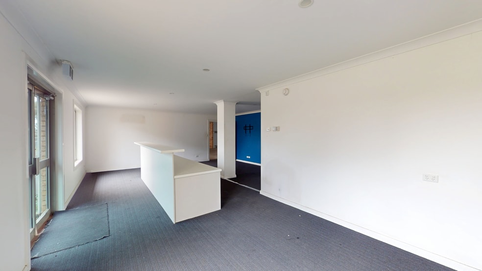 Click to view all images 4 Young Street Dubbo NSW 2830 - Image 2