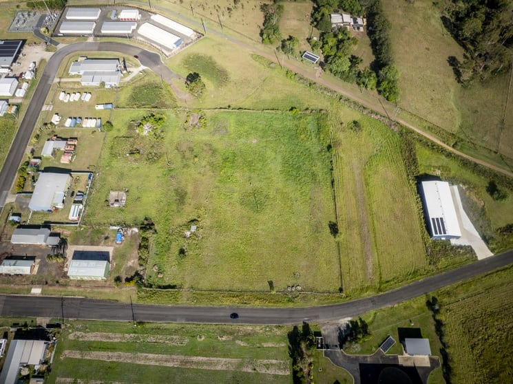 Click to view all images 20 Kleinhans Court Lowood QLD 4311 - Image 4