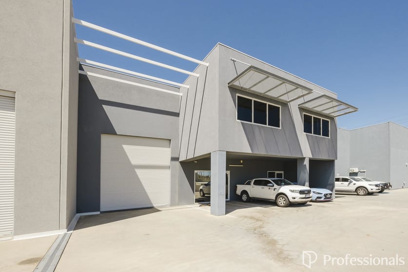 Click to view all images 2/305 Victoria Rd Malaga WA 6090 - Image 3