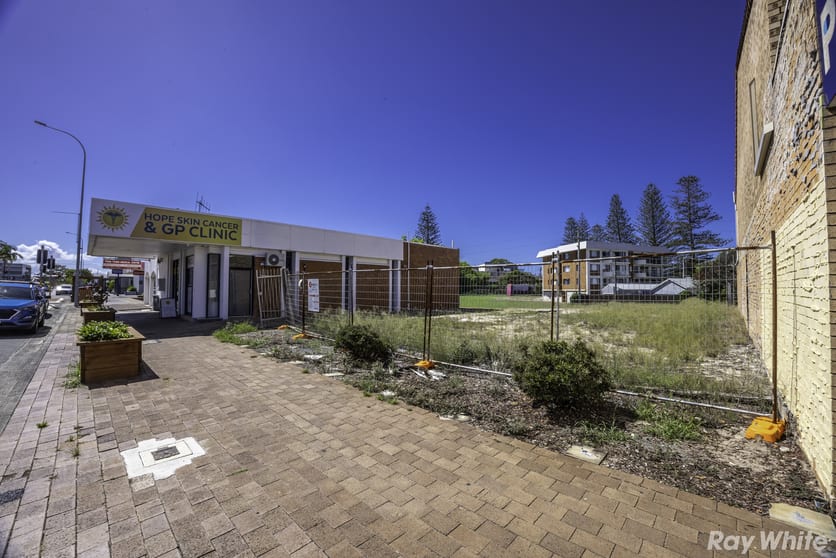 Click to view all images 15 Manning Street Tuncurry NSW 2428 - Image 3