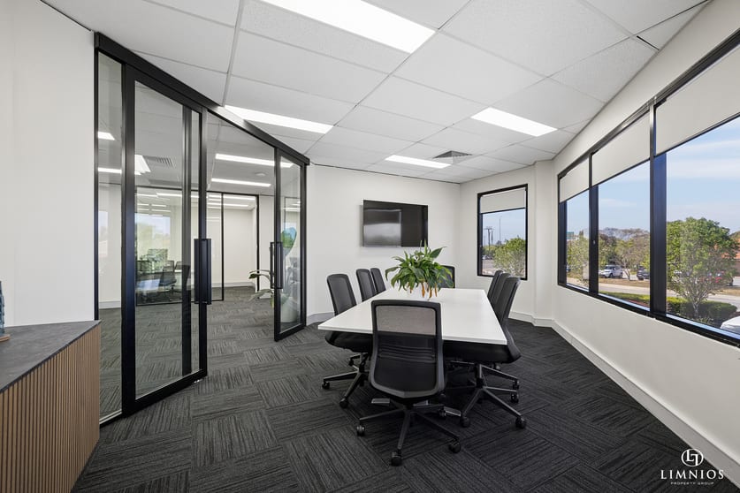 Click to view all images 15/73 Calley Drive Leeming WA 6149 - Image 3