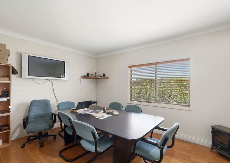 Click to view all images 21-23 Old Dairy Close Moss Vale NSW 2577 - Image 3