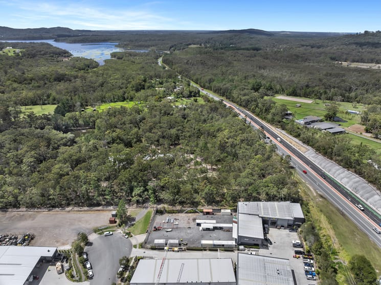 Click to view all images 14 Kelly Court Landsborough QLD 4550 - Image 2