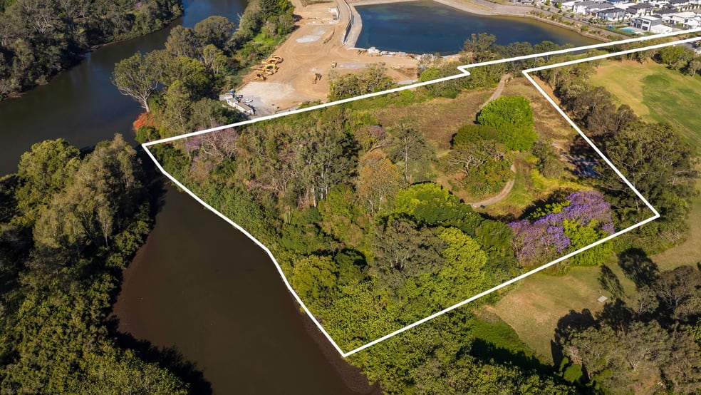Click to view all images 7-9 Eden Court Nerang QLD 4211 - Image 5
