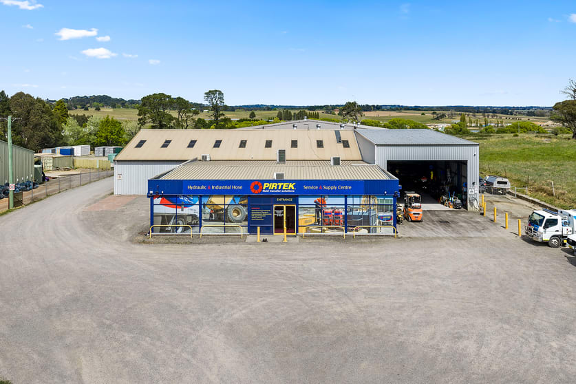 Click to view all images 40 Berrima Road Moss Vale NSW 2577 - Image 4