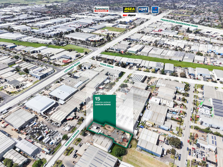 Click to view all images 15 Damosh Avenue Carrum Downs VIC 3201 - Image 4