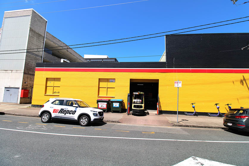 Click to view all images 60 Gordon Street Mackay QLD 4740 - Image 3