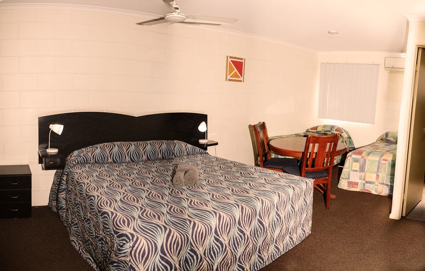 Click to view all images Gladstone QLD 4680 - Image 3