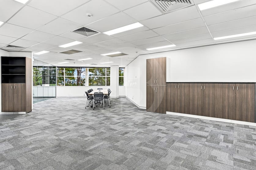 Click to view all images 118/25 SOLENT CIRCUIT Norwest NSW 2153 - Image 3