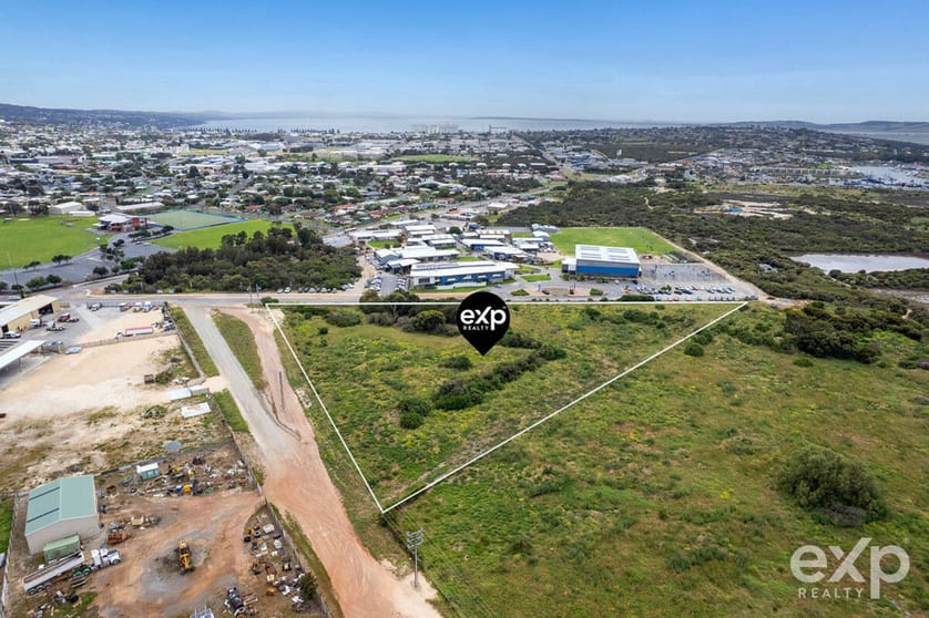 Click to view all images 64 Windsor Avenue Port Lincoln SA 5606 - Image 3