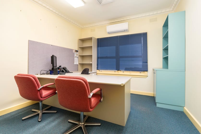 Click to view all images 2 Nilmar Avenue Wodonga VIC 3690 - Image 3