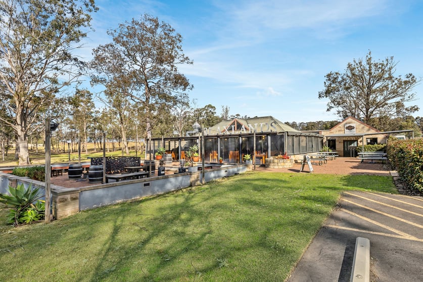 Click to view all images 2198 Broke Road Pokolbin NSW 2320 - Image 3