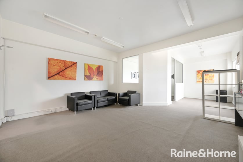 Click to view all images 603/26 Ridge Street North Sydney NSW 2060 - Image 2