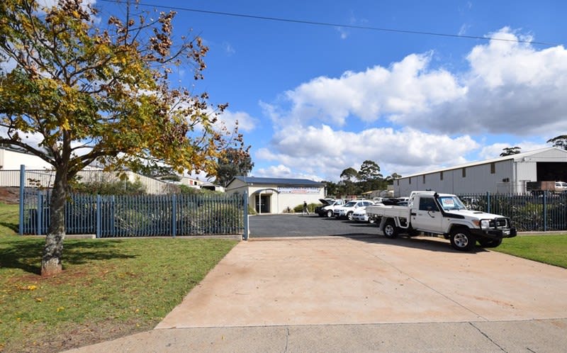 Click to view all images 44-48 Canning Street Drayton QLD 4350 - Image 2