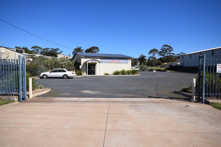 Click to view all images 44-48 Canning Street Drayton QLD 4350 - Image 3