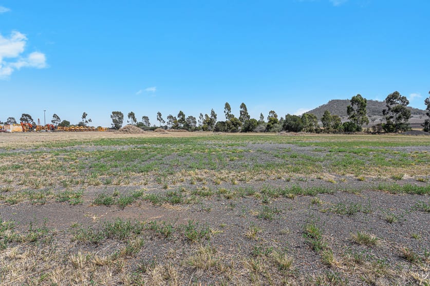Click to view all images Lot 14 Vision Street Wellcamp QLD 4350 - Image 4