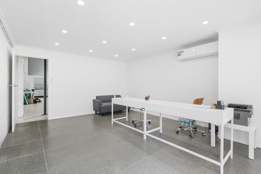 1&2/16 Spine Street Sumner QLD 4074 - Image 2