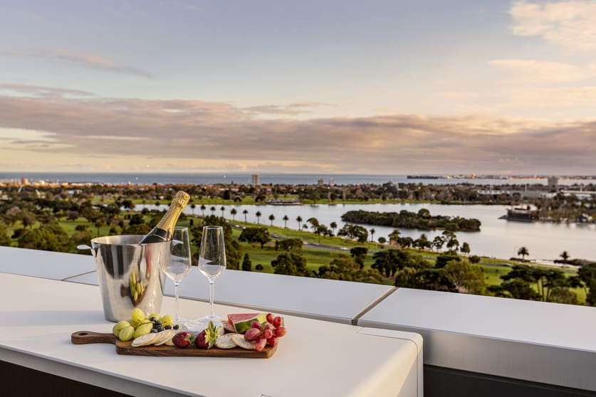 Click to view all images Entire Penthouse Floor/452 St Kilda Road Melbourne VIC 3004 - Image 1