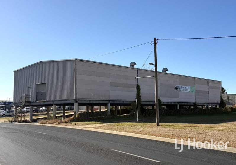 Click to view all images 234-236 Byron Street Inverell NSW 2360 - Image 2