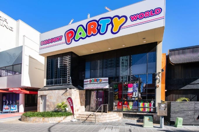 Click to view all images 3090 & 3094 Gold Coast Highway Surfers Paradise QLD 4217 - Image 3