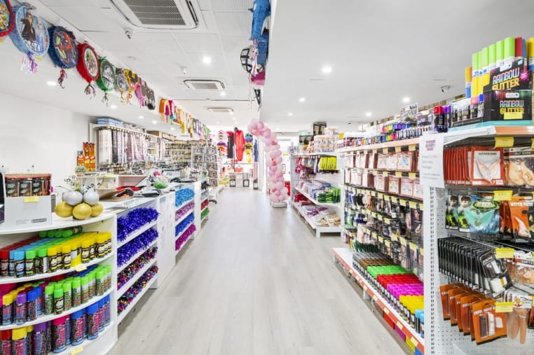 Click to view all images 3090 & 3094 Gold Coast Highway Surfers Paradise QLD 4217 - Image 4