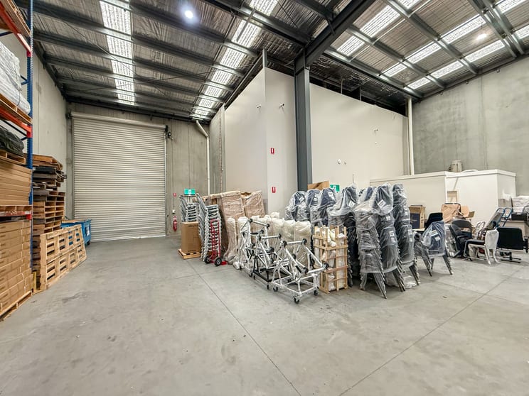 Click to view all images 6/120-122 Rodeo Drive Dandenong South VIC 3175 - Image 3