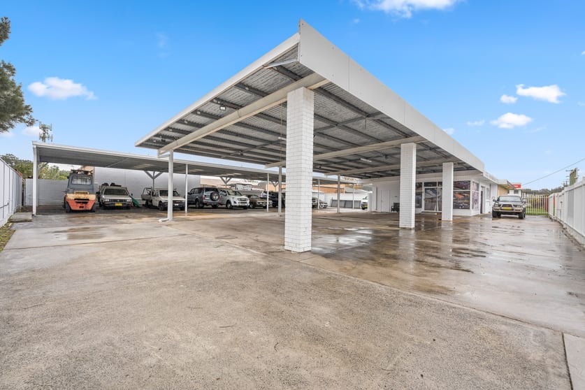 2/2 Mineral Road Oak Flats NSW 2529 - Image 3