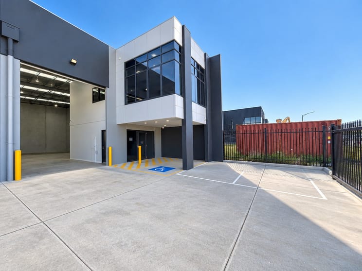 Unit 1/13 Craftsman Drive Diggers Rest VIC 3427 - Image 1