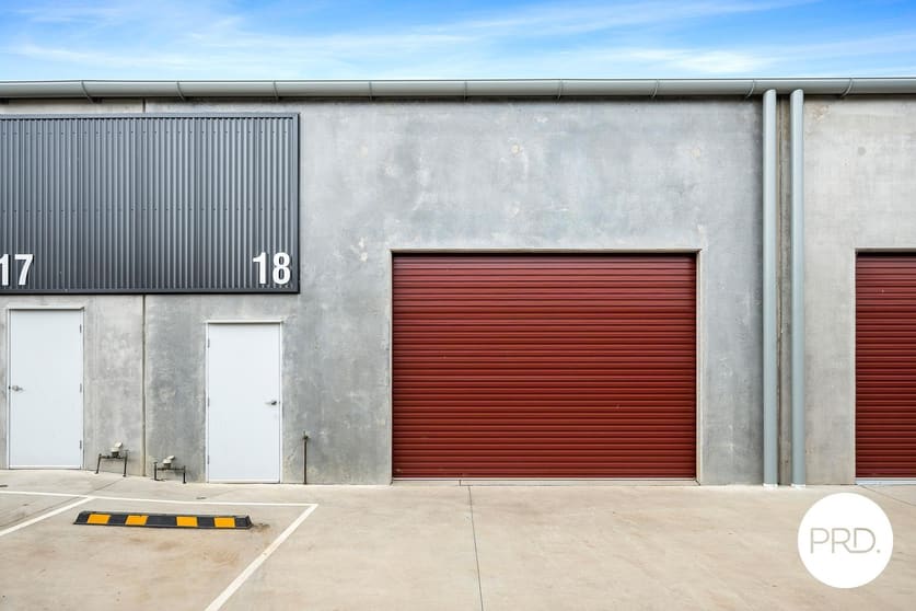 18/401 West Dapto Road Horsley NSW 2530 - Image 1