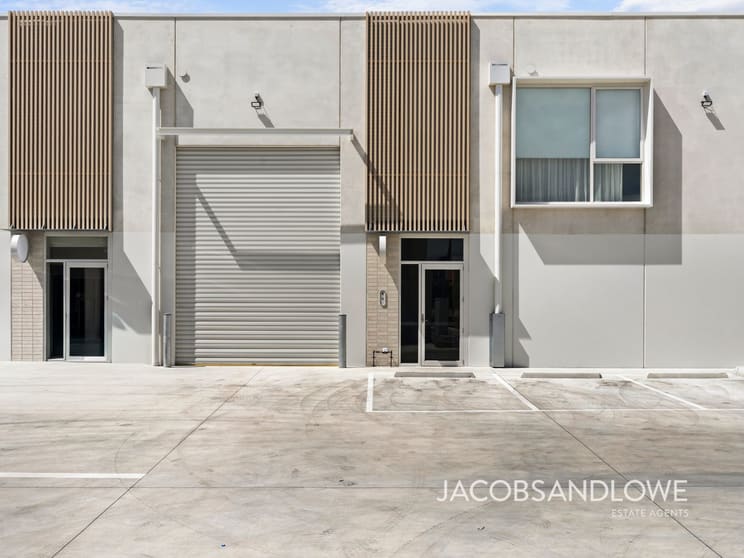Click to view all images B5/41 Watt Road Mornington VIC 3931 - Image 2