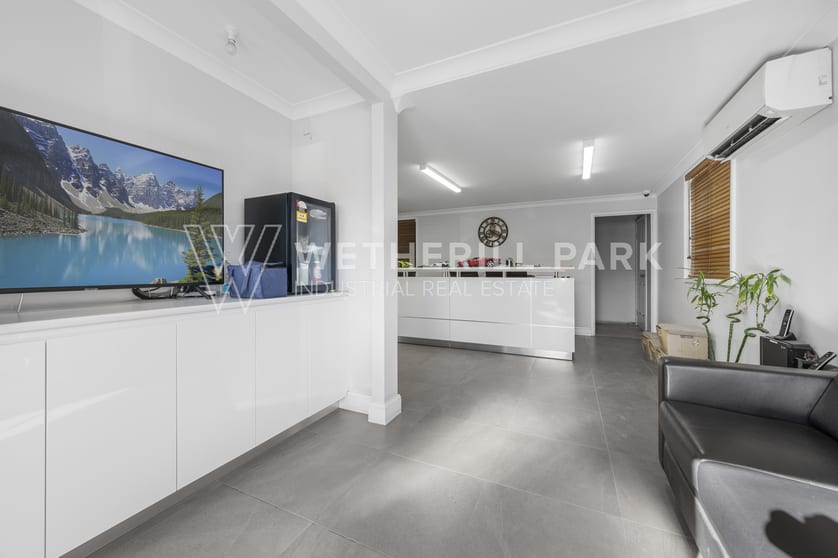 Click to view all images Wetherill Park NSW 2164 - Image 3