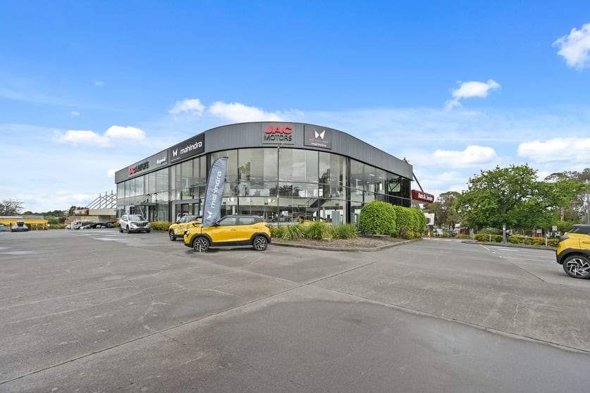 Click to view all images 407-415 Canterbury Road Vermont VIC 3133 - Image 3