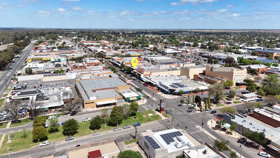Click to view all images 198-200 Campbell Street Swan Hill VIC 3585 - Image 2
