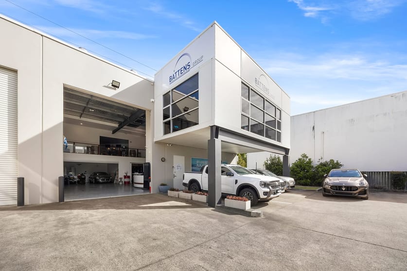 Click to view all images 4/11 Breene Place Morningside QLD 4170 - Image 2