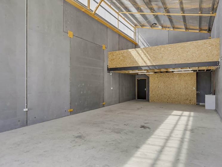 Click to view all images Unit 11/13 Cessna Way Cambridge TAS 7170 - Image 3