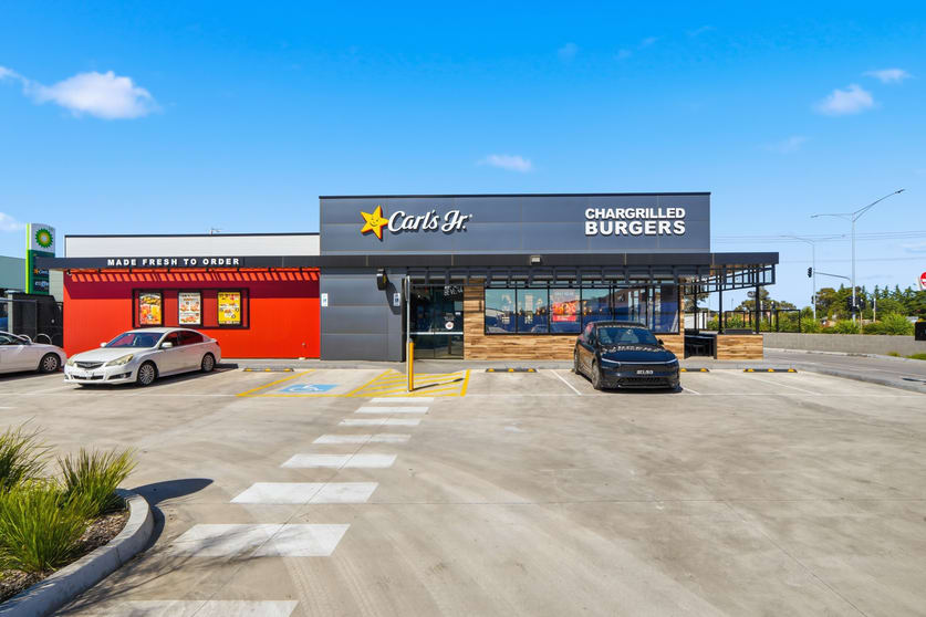 Click to view all images 708 Tarneit Road Tarneit VIC 3029 - Image 2