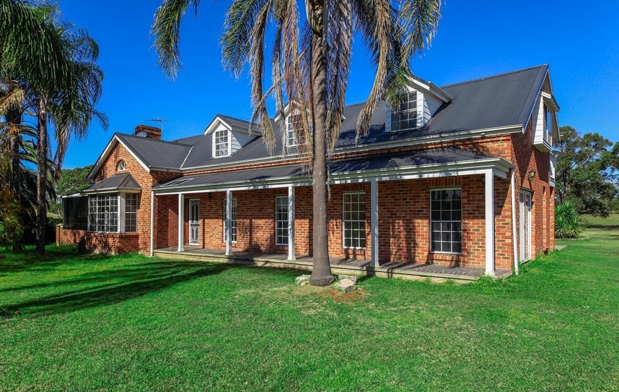 Click to view all images 49 Kelvin Park Drive Bradfield NSW 2556 - Image 4