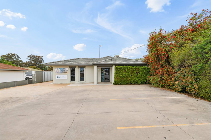 Click to view all images 192 Ontario Avenue Mildura VIC 3500 - Image 3