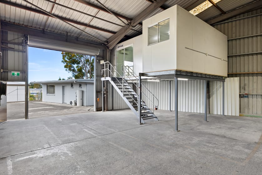 Click to view all images 15 Alhambra Avenue Cardiff NSW 2285 - Image 3