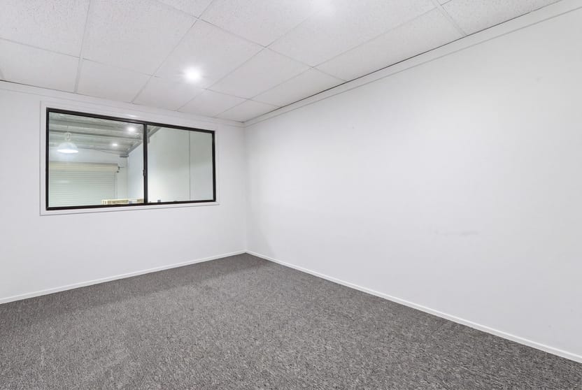 5/2 Gateway Court Coomera QLD 4209 - Image 2